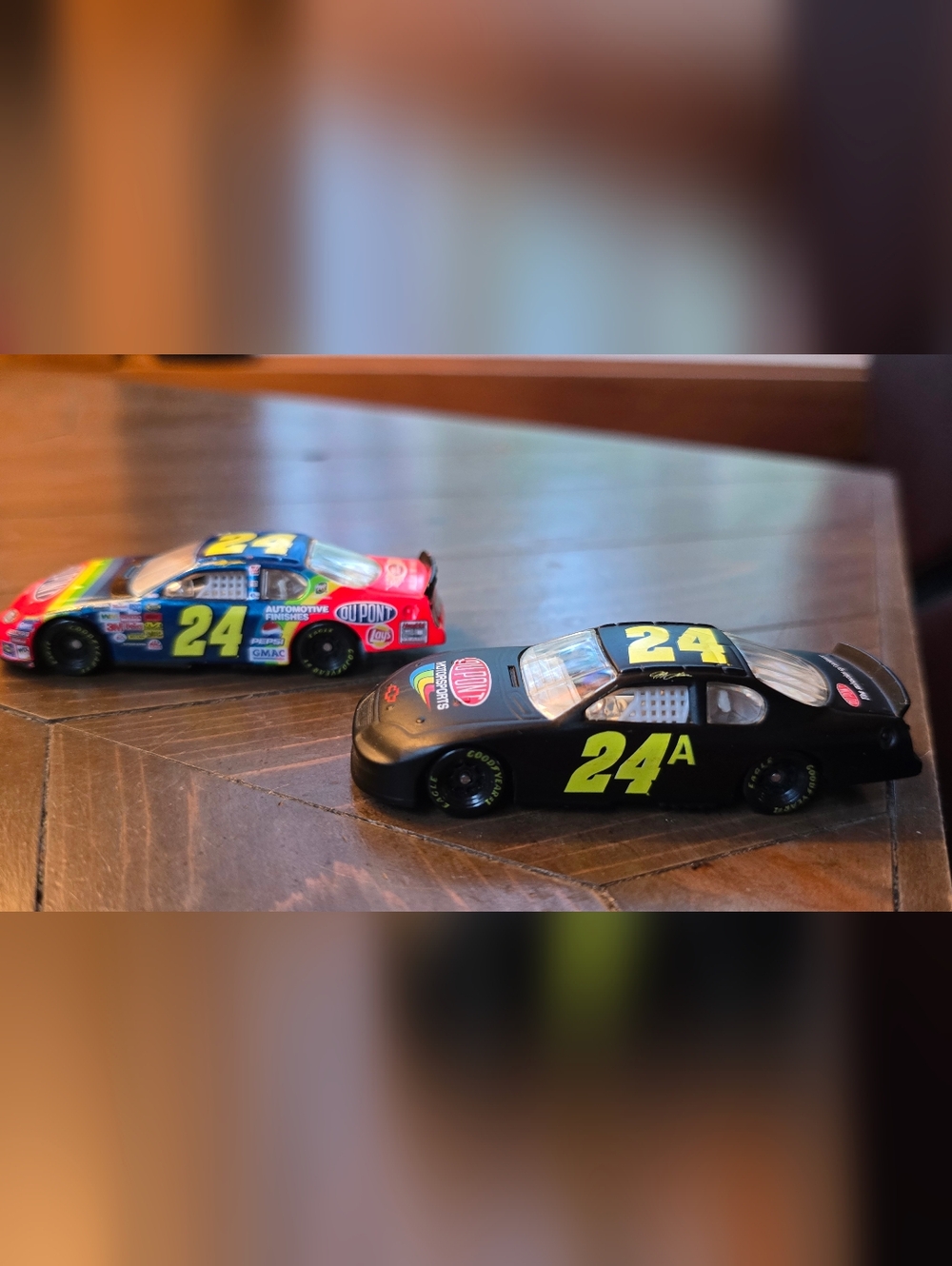 Lot Of 2 #24 Nascar 1:64 Diecast Jeff Gordon Test Car 2004 Dupont Rainbow 24A